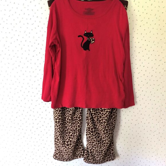 Adorable Cat Pajama Set Womens Plus Size 2X Red Top Animal Print Pants Unbranded - Picture 1 of 16